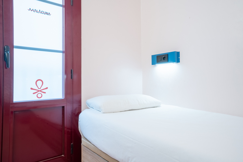 Hostal Ideal Youth Hostel