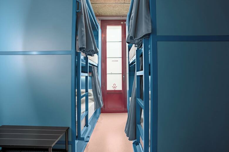 Hostal Ideal Youth Hostel