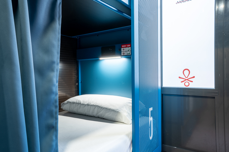 Hostal Ideal Youth Hostel