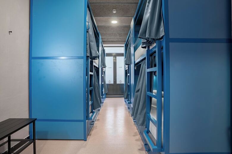 Hostal Ideal Youth Hostel