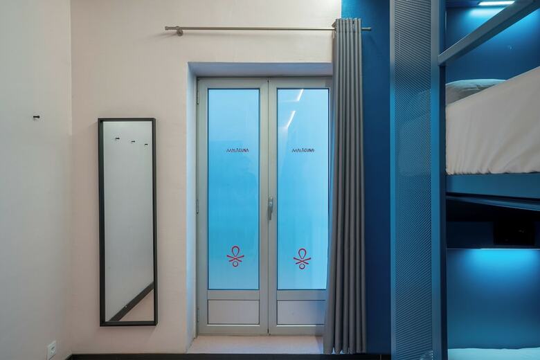 Hostal Ideal Youth Hostel