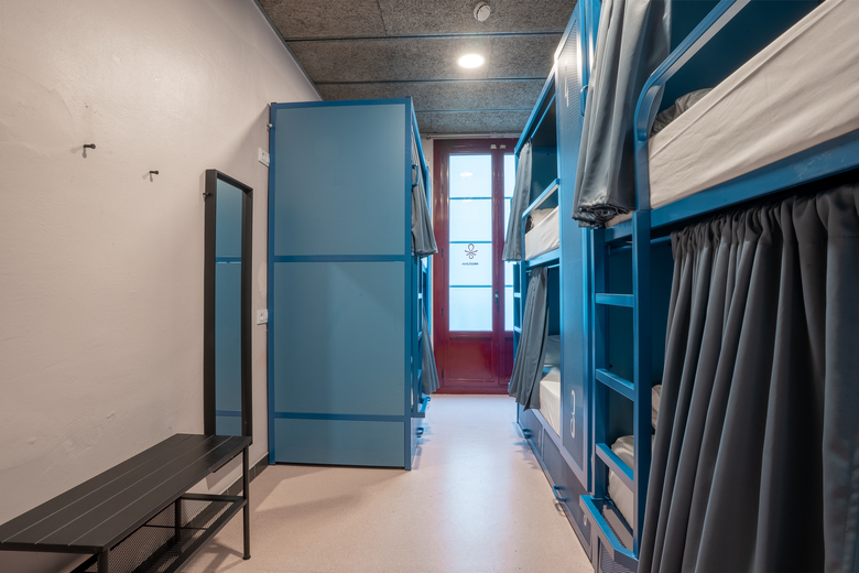 Hostal Ideal Youth Hostel