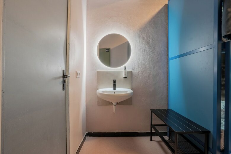 Hostal Ideal Youth Hostel