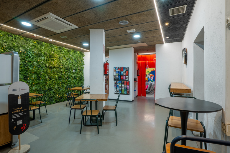 Hostal Ideal Youth Hostel