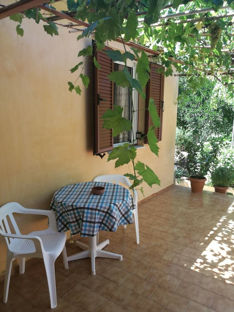Apartamentos Alekos Beach Houses-amalia