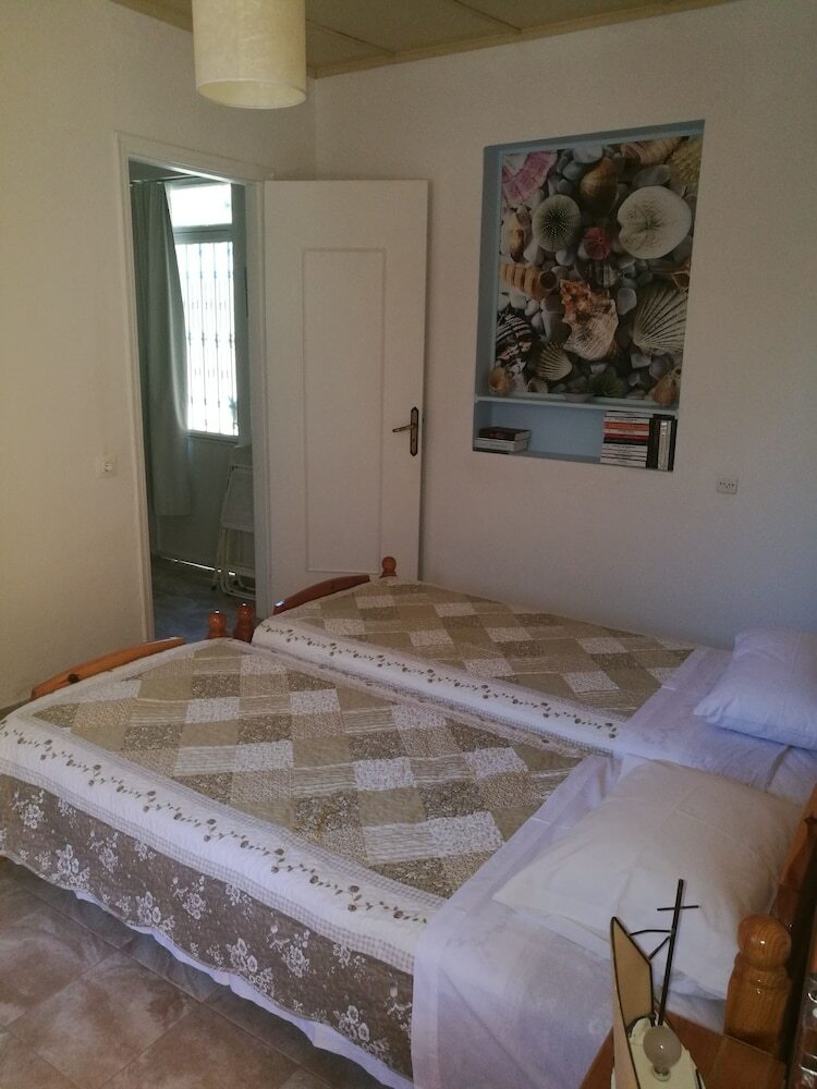 Apartamentos Alekos Beach Houses-amalia