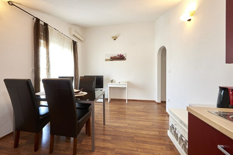 Apartmani Knezovic