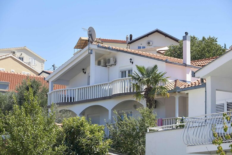 Apartmani Knezovic