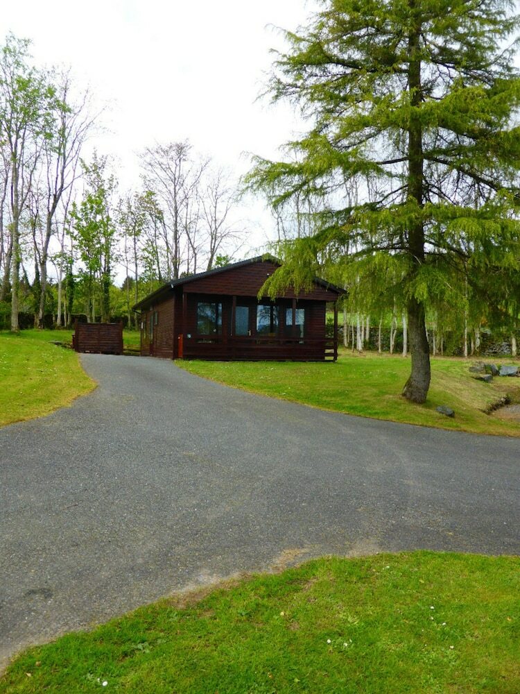 Birch 18 With Hot Tub, Newton Stewart