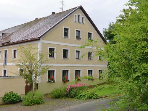 Magnific Holiday Home In Perlesreut Near Forest