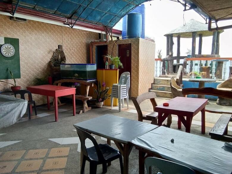 Mwr Pension House
