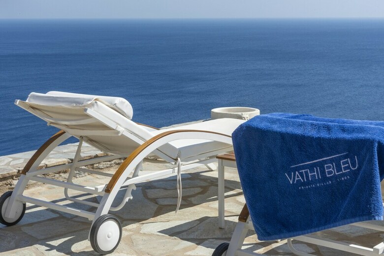 Vathi Bleu Private Villas