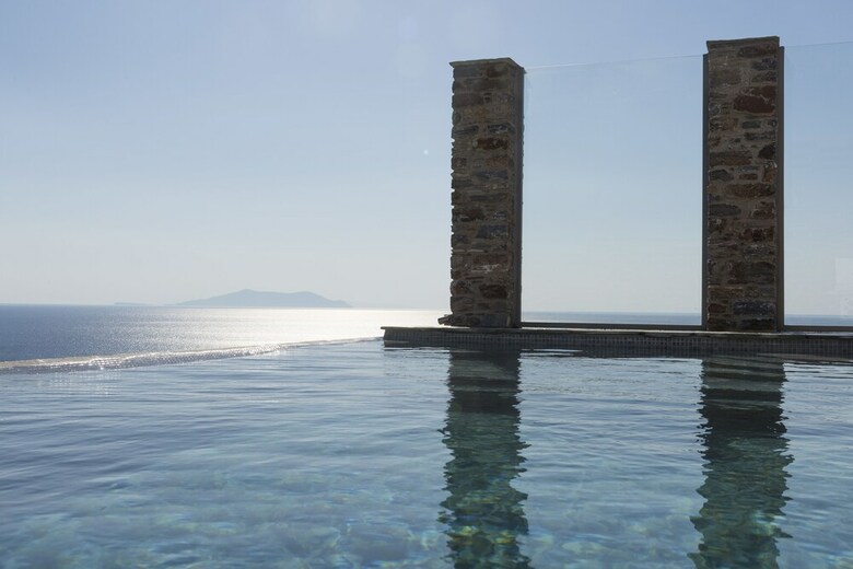 Vathi Bleu Private Villas