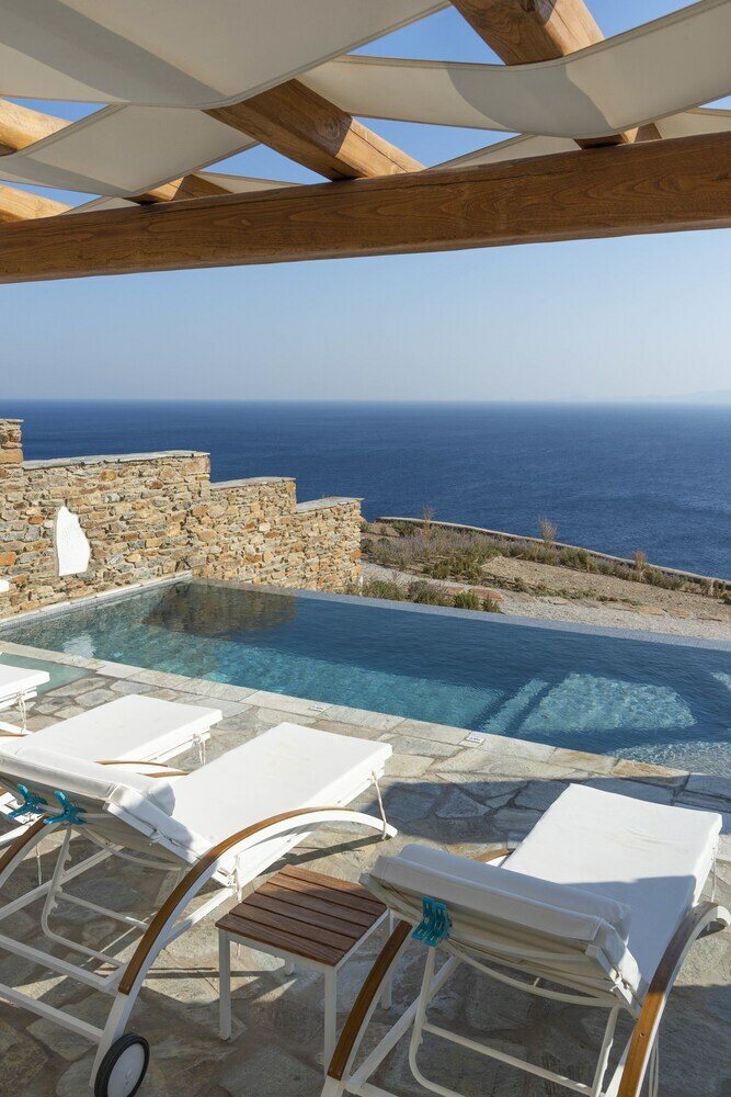 Vathi Bleu Private Villas