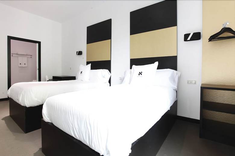 Pension Amra Barcelona Caspe