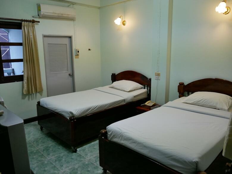 Samoar Riverside Hotel