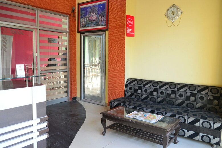 Oyo 7238 Hotel Mansarovar Palace