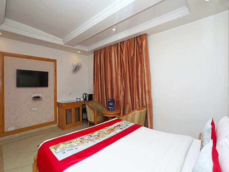 Hotel Oyo 5166 Castle Lalpura
