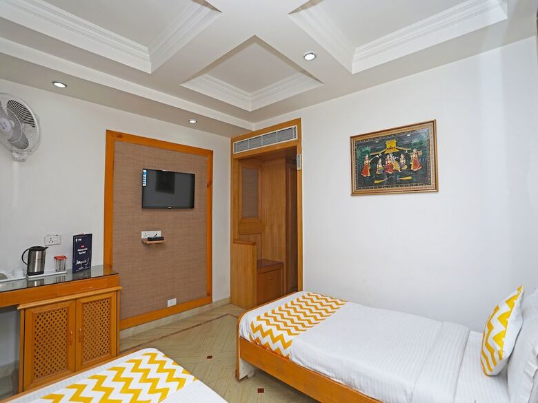 Hotel Oyo 5166 Castle Lalpura