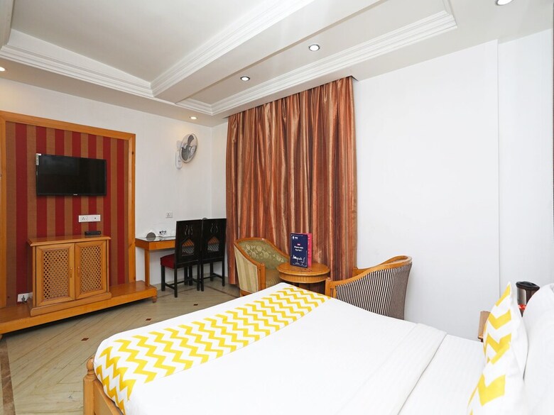 Hotel Oyo 5166 Castle Lalpura