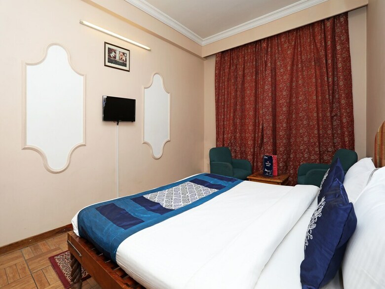 Oyo 9900 Hotel Pioneer Plaza