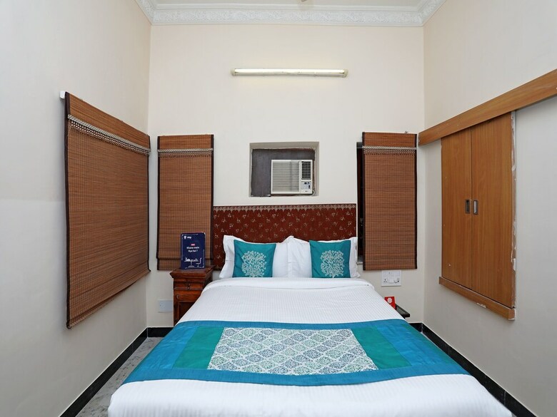 Oyo 9900 Hotel Pioneer Plaza