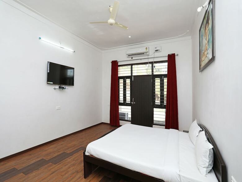 Hotel Oyo 9777 Home Duplex Studio Airport Road