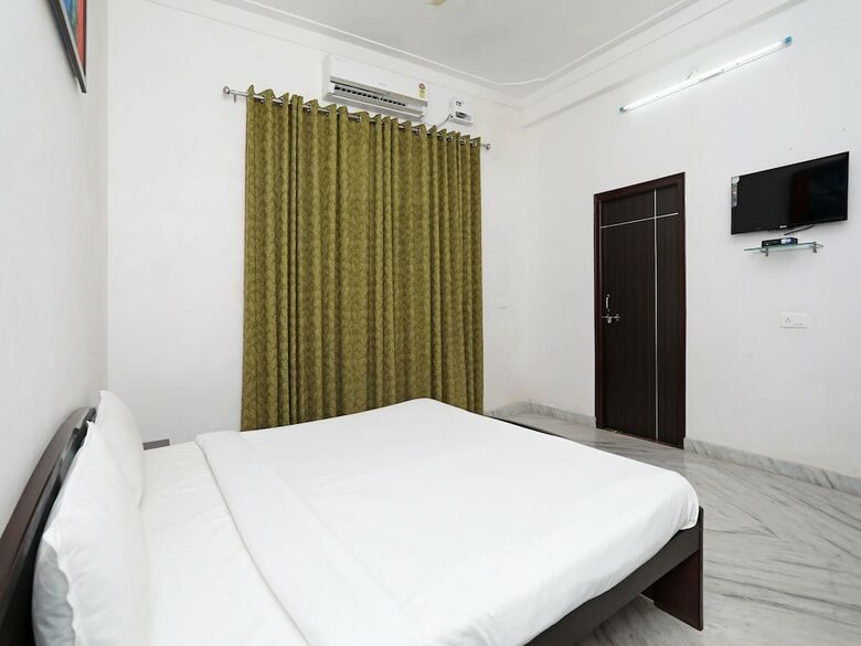Hotel Oyo 9777 Home Duplex Studio Airport Road