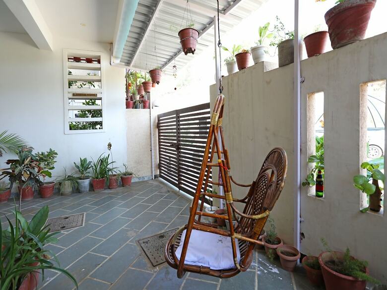 Hotel Oyo 9777 Home Duplex Studio Airport Road