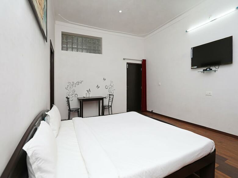 Hotel Oyo 9777 Home Duplex Studio Airport Road