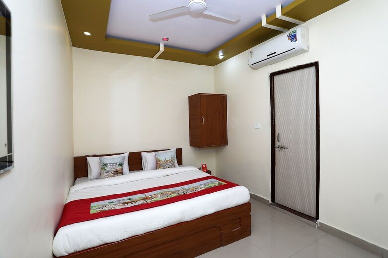 Hotel Royal Plaza Near Pushkar Lake