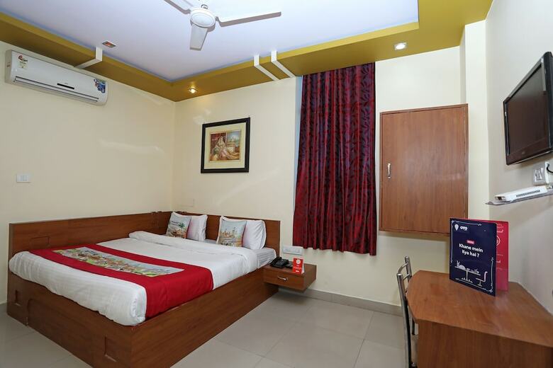 Hotel Royal Plaza Near Pushkar Lake