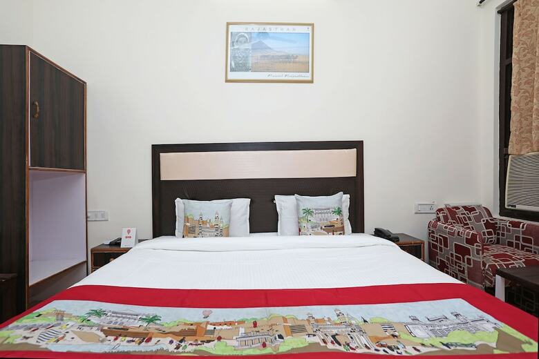 Hotel Royal Plaza Near Pushkar Lake
