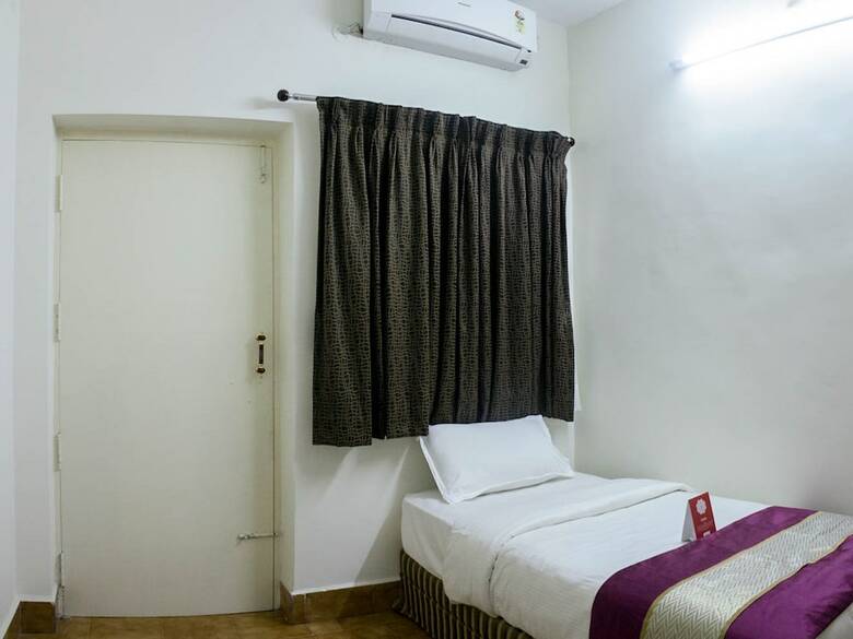 Hotel Oyo 4189 Rose Flower Service Apartment