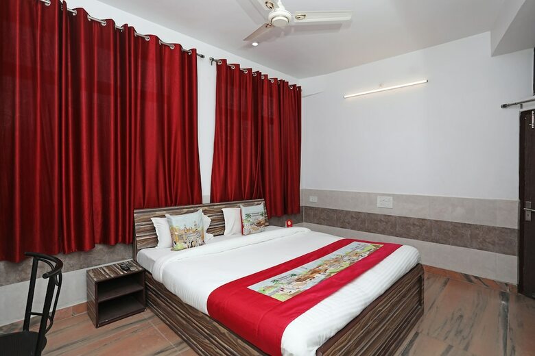 Hotel Oyo 10610 Anand Guest House