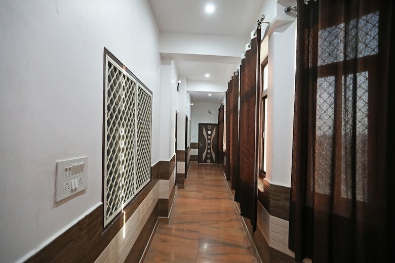Hotel Oyo 10610 Anand Guest House