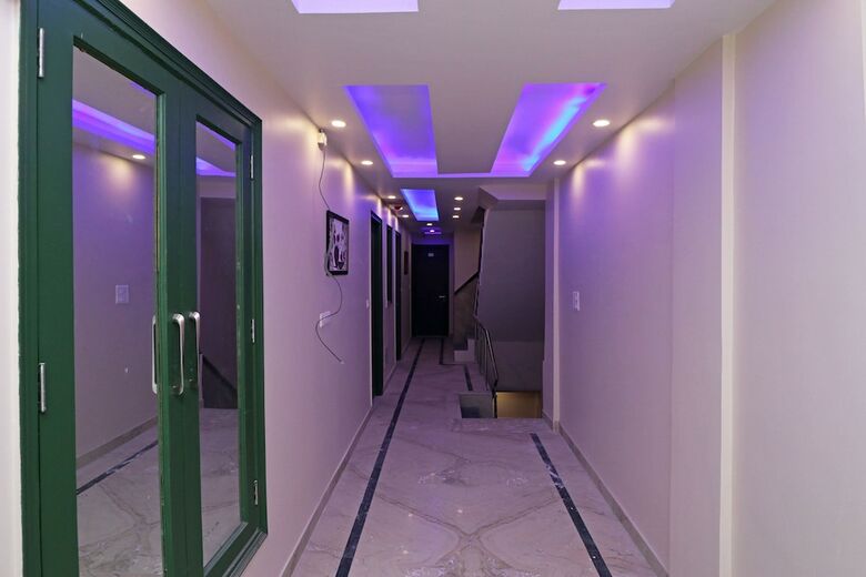 Oyo 11593 Hotel Aman Guest House