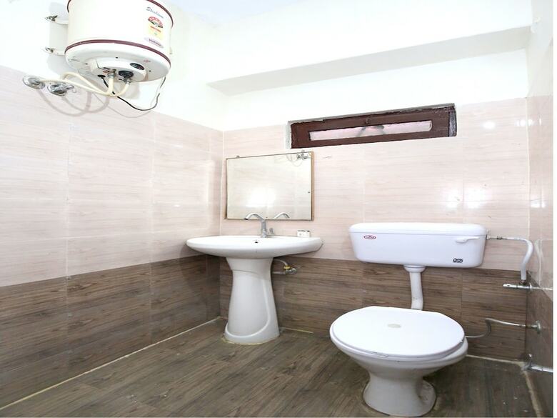 Hotel Oyo 11073 Amar Guest House