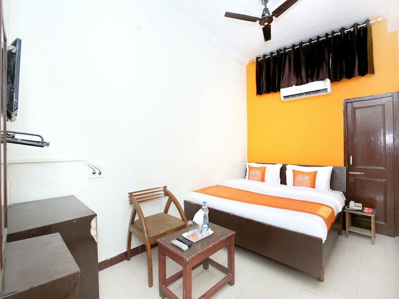 Hotel Oyo 11073 Amar Guest House
