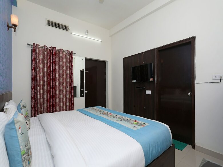 Hotel Taj Ansh