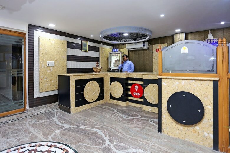 Hotel Oyo 10961 Near Railway Station