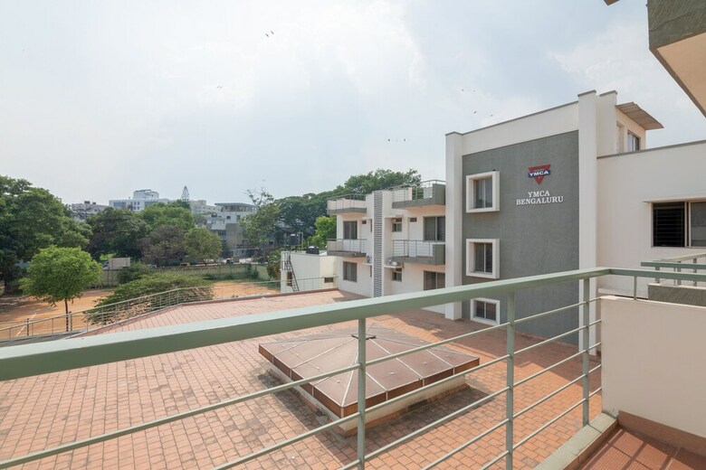 Oyo 11683 Hotel Ymca
