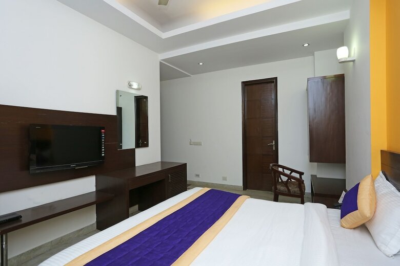 Corple Hotel And Stays