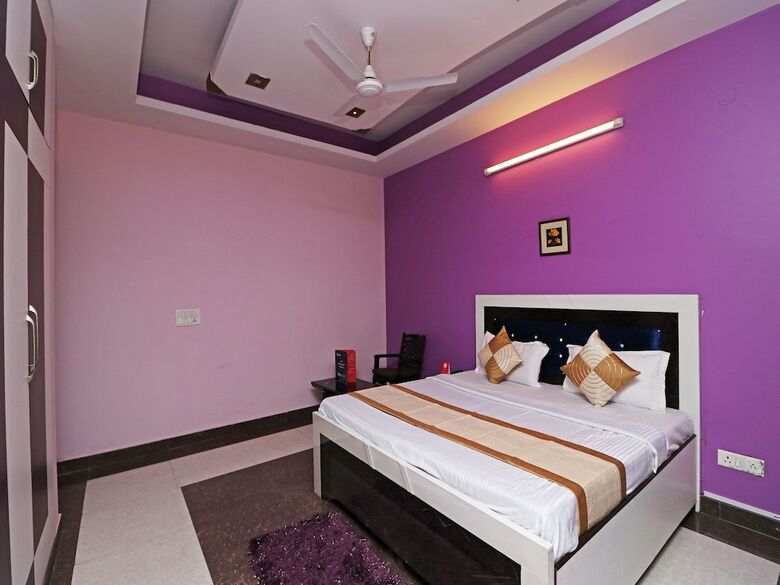 Hotel Oyo 10665 Sector 20