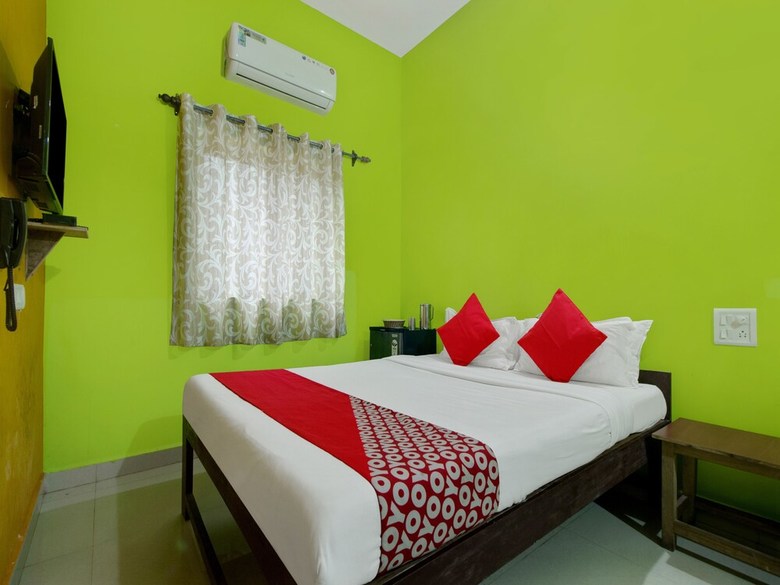 Oyo 10577 Hotel Krishna