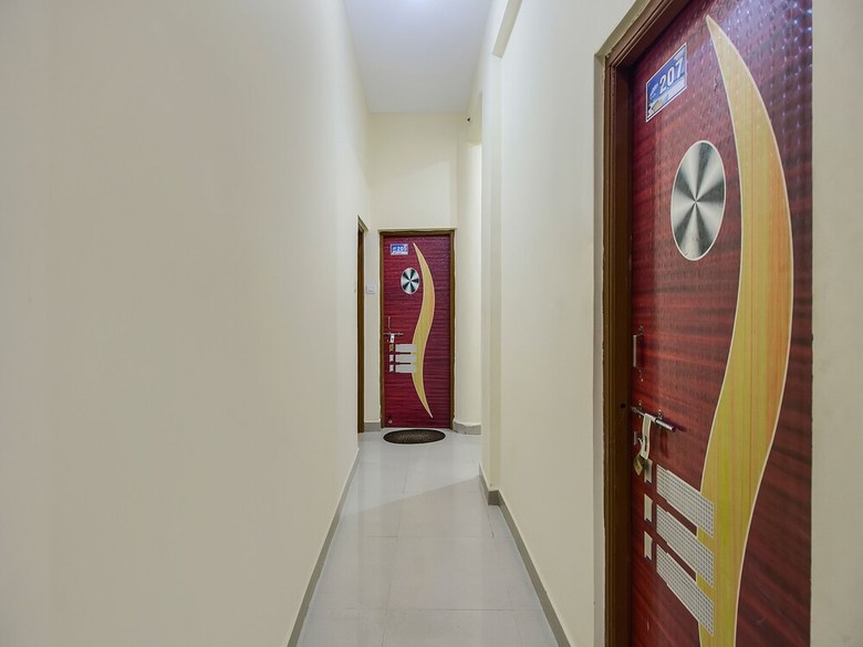 Oyo 10577 Hotel Krishna