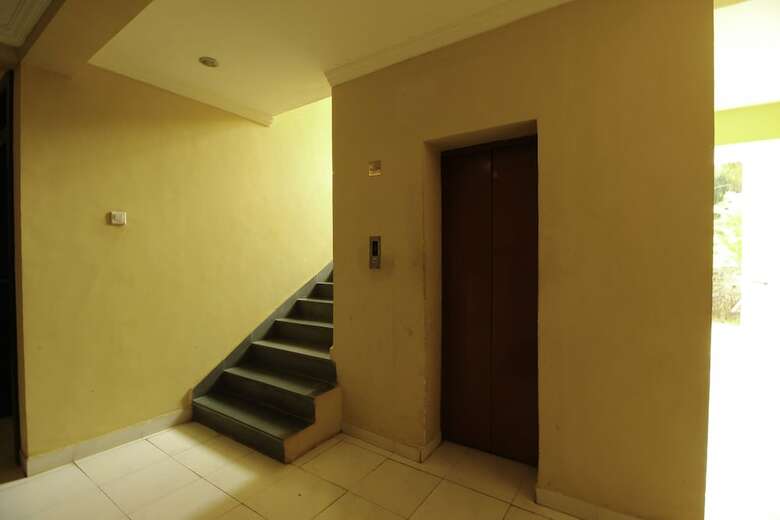 Apartamentos Oyo 10799 Home Premium Studio Paroda