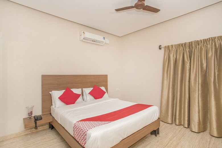 Hotel Oyo 10722 Simera Service Apartments