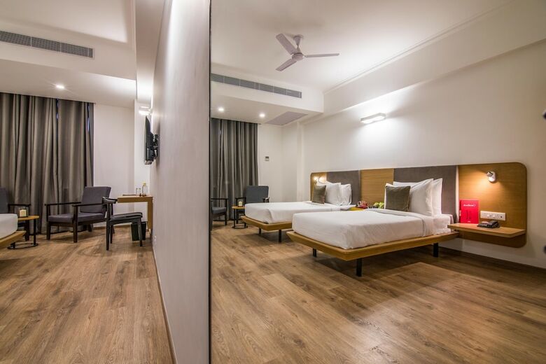 Hotel Oyo Townhouse 028 Corporate Suite