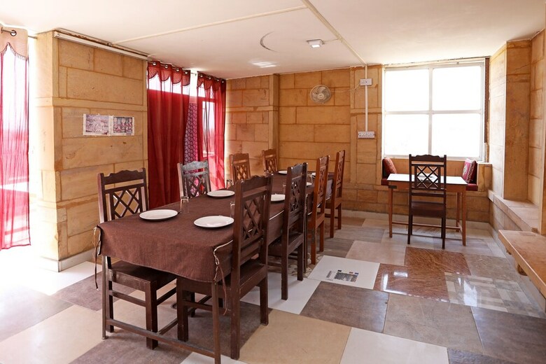 Hotel Oyo Townhouse 028 Corporate Suite